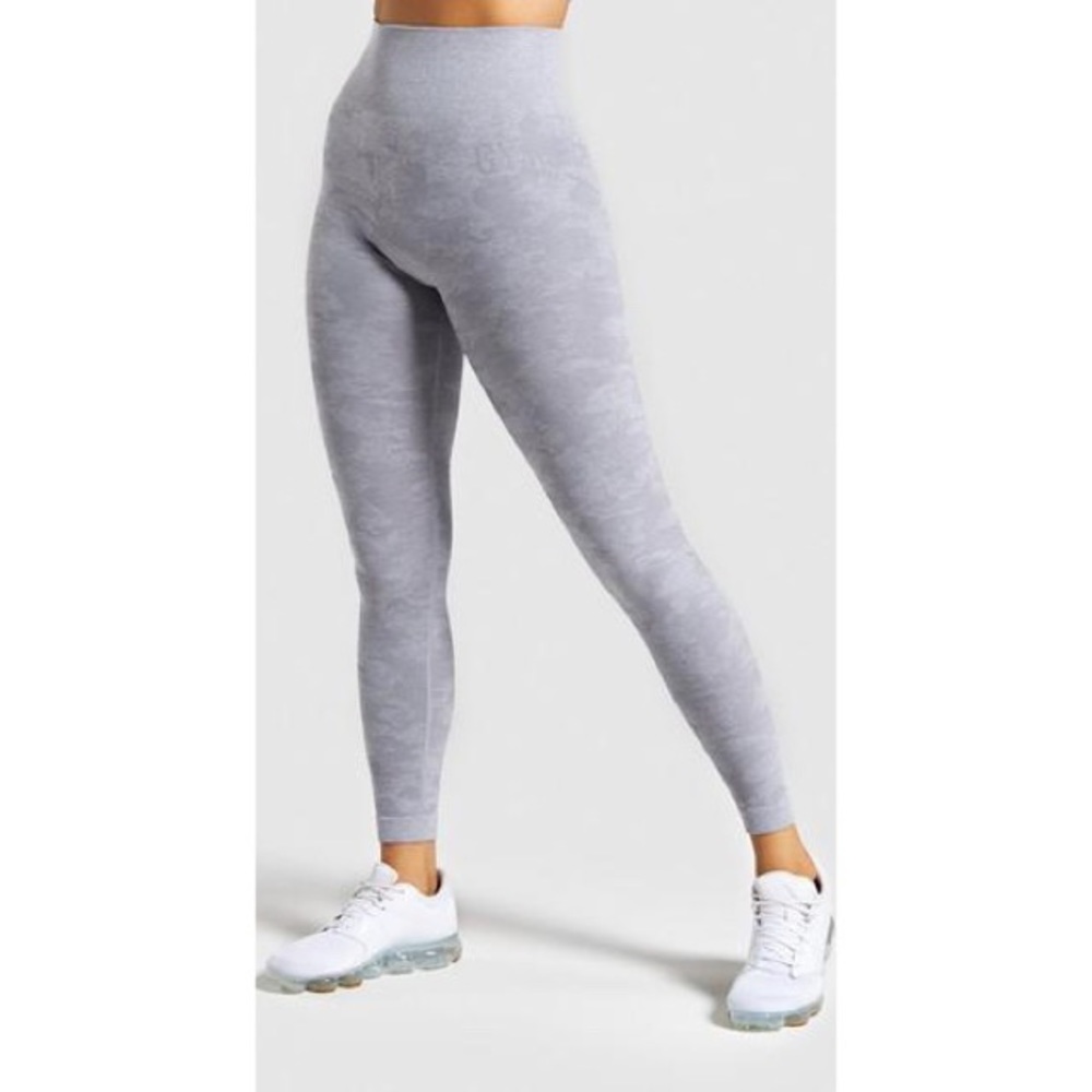 Gymshark Camo Seamless Leggings in Lilac (Gray)